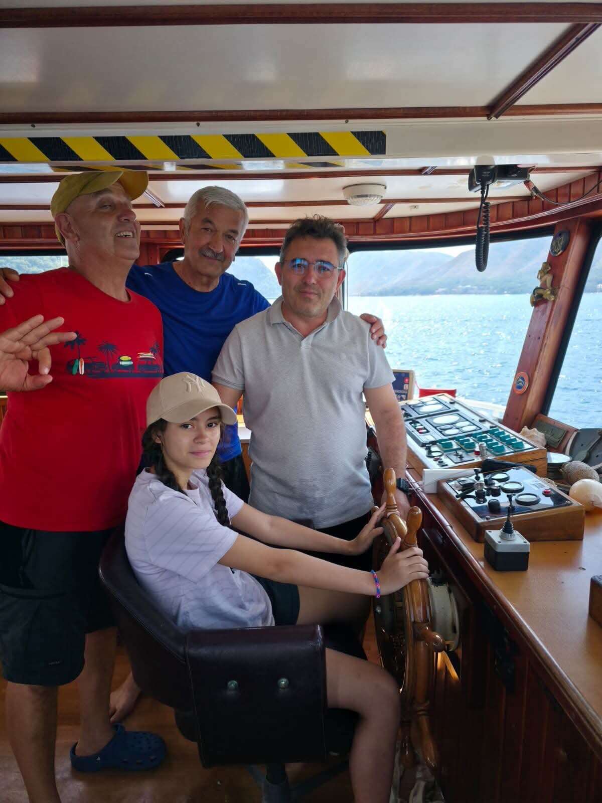 Marmaris’te Duygulandıran Babalar Günü Buluşması: Kaymakam Kaya Kızı ve Şehit Babasıyla Bir Araya Geldi 3